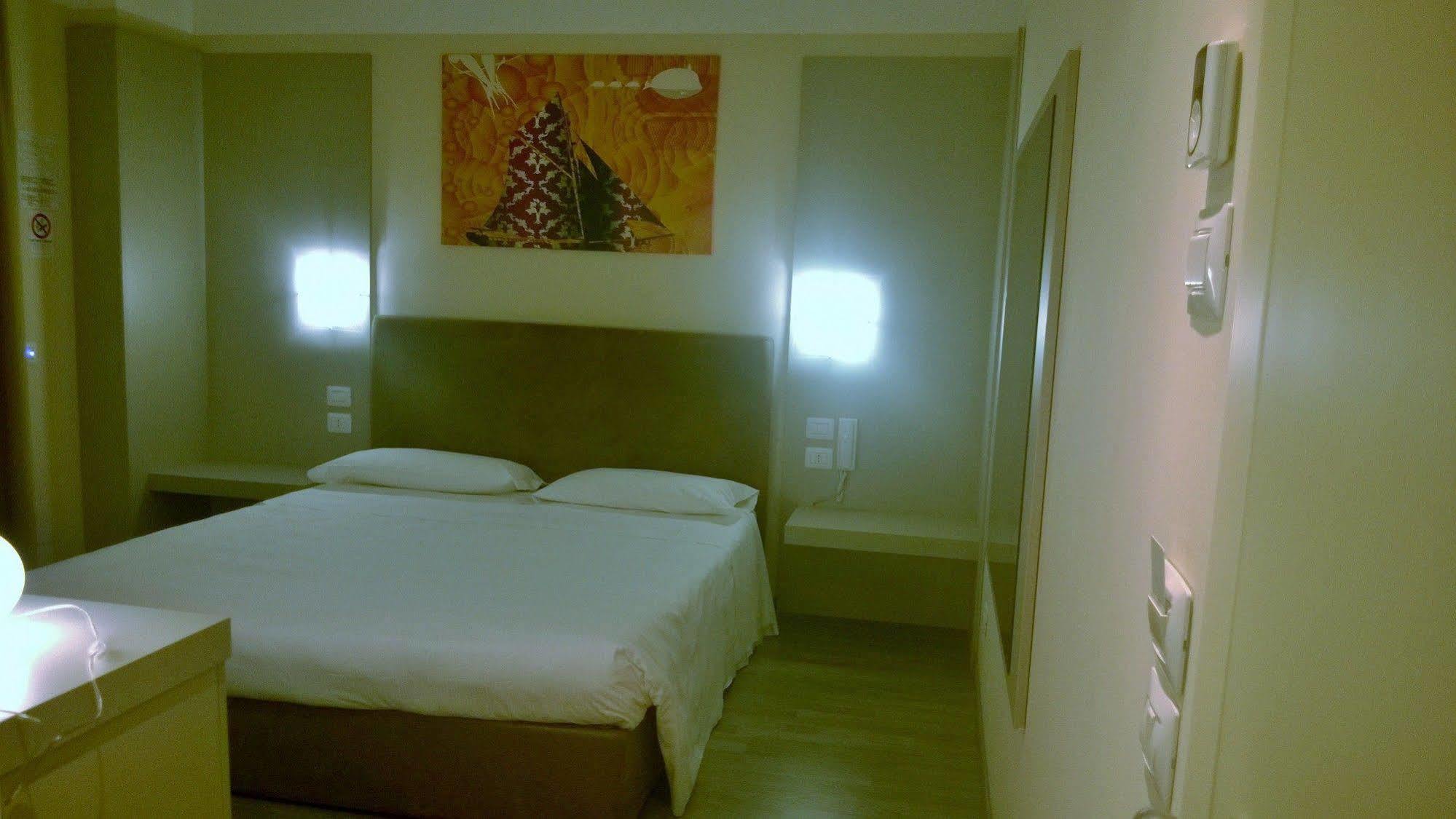 Hotel Motel Piu' Vaiano Cremasco Ngoại thất bức ảnh